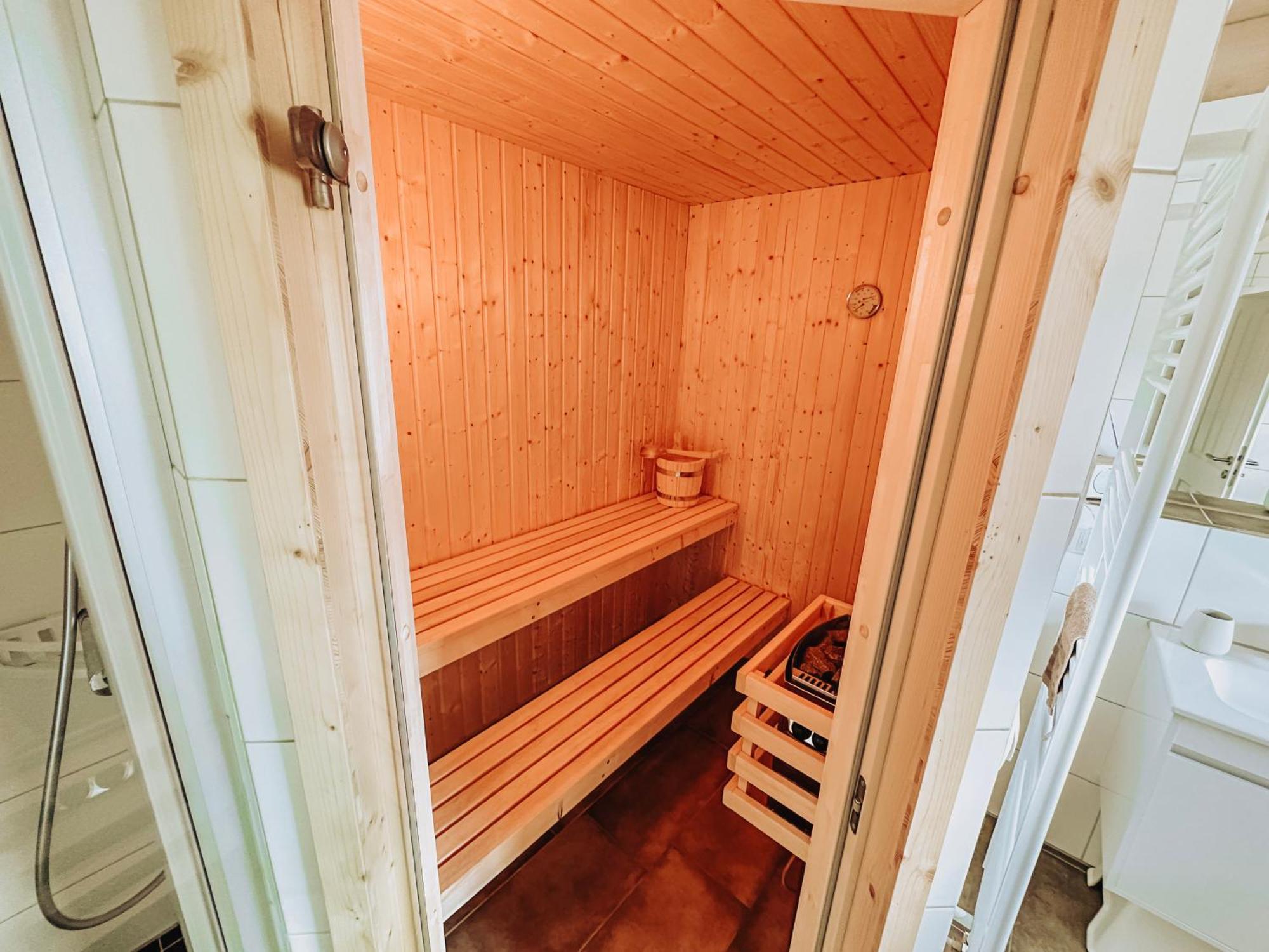 Malerisch Am See Mit Kamin, Sauna & Whirlpool Нордхорн Экстерьер фото